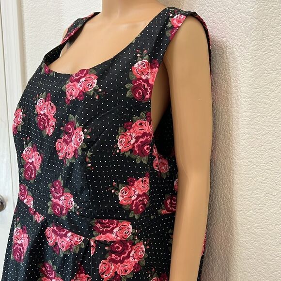 Torrid Woman’s Dress Sz 22 Scoop Neck Sleeveless Floral Rose Polka Dot Midi - Picture 3 of 10